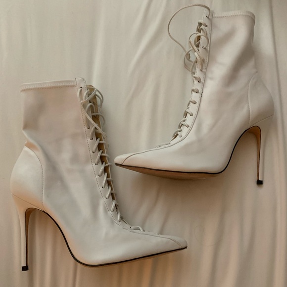 schutz tennie bootie